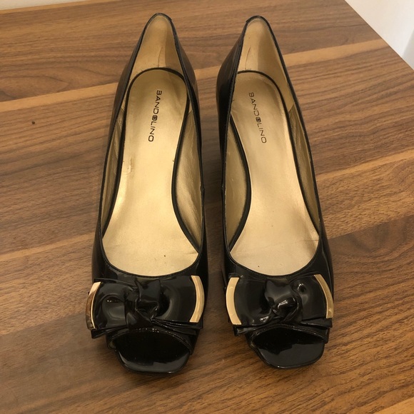 Bandolino Black Peep Toe Wedges with Bow - Picture 2 of 12